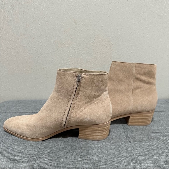Dolce Vita Avie Booties - Picture 11 of 11